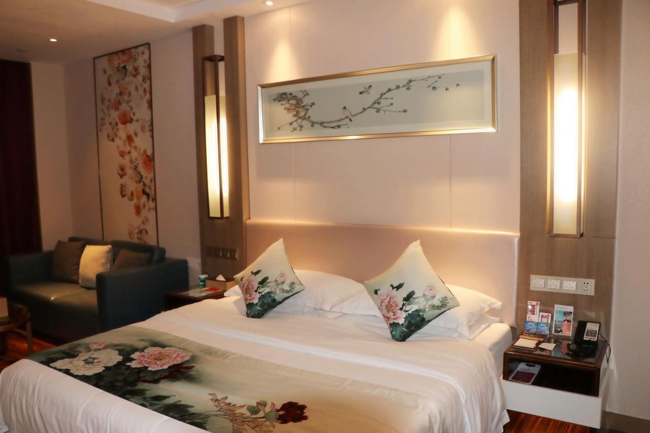 Hotel Ramada Heze Esterno foto