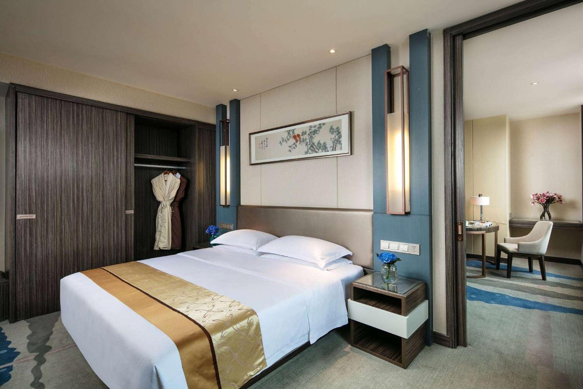 Hotel Ramada Heze Esterno foto